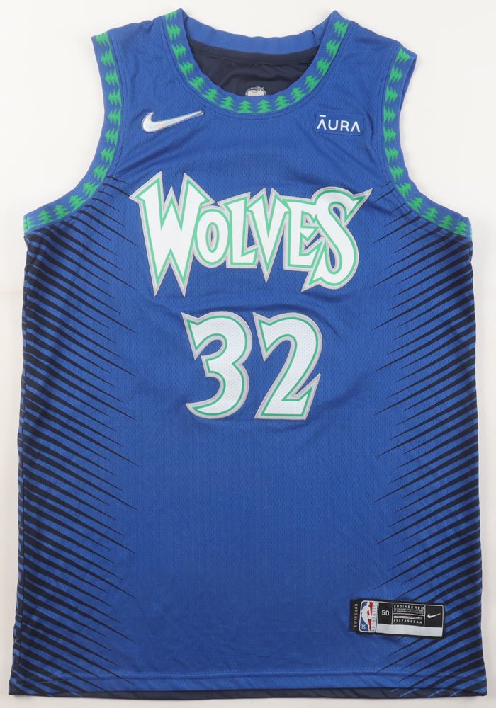 Karl-Anthony Towns Signed Jersey (PSA) Minnesota Timberwolves (view 3)
