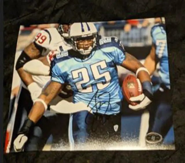 Lendale White Tennessee Titans autographed 8x10 photo with coa sticker (view 2)