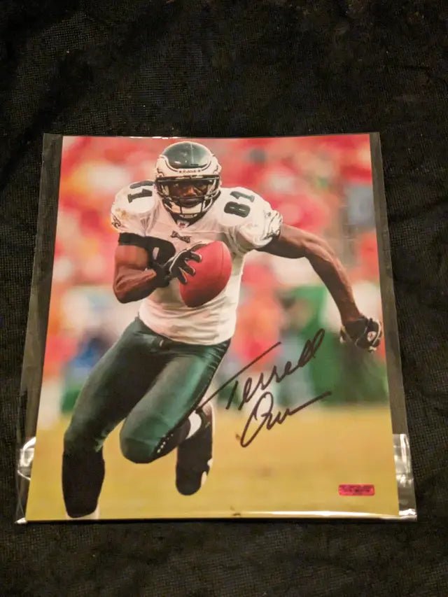 Terrell Owens Signed Autographed 8x10 with fivestar grading COA - Price Is Right Miami