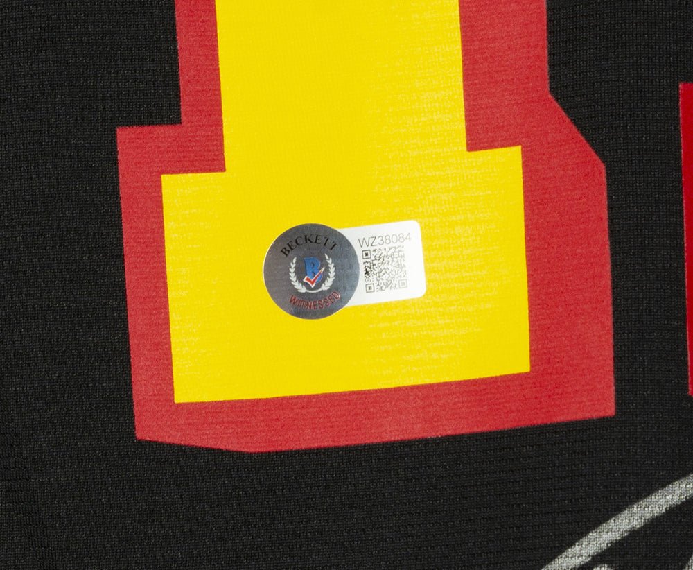 Trae Young Signed Hawks Fanatics Jersey (Beckett) Beckett Witnessed (view 5)