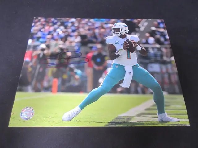 Tua Tagovailoa Dolphins Signed 8x10 Photo (SSC COA) (view 2)