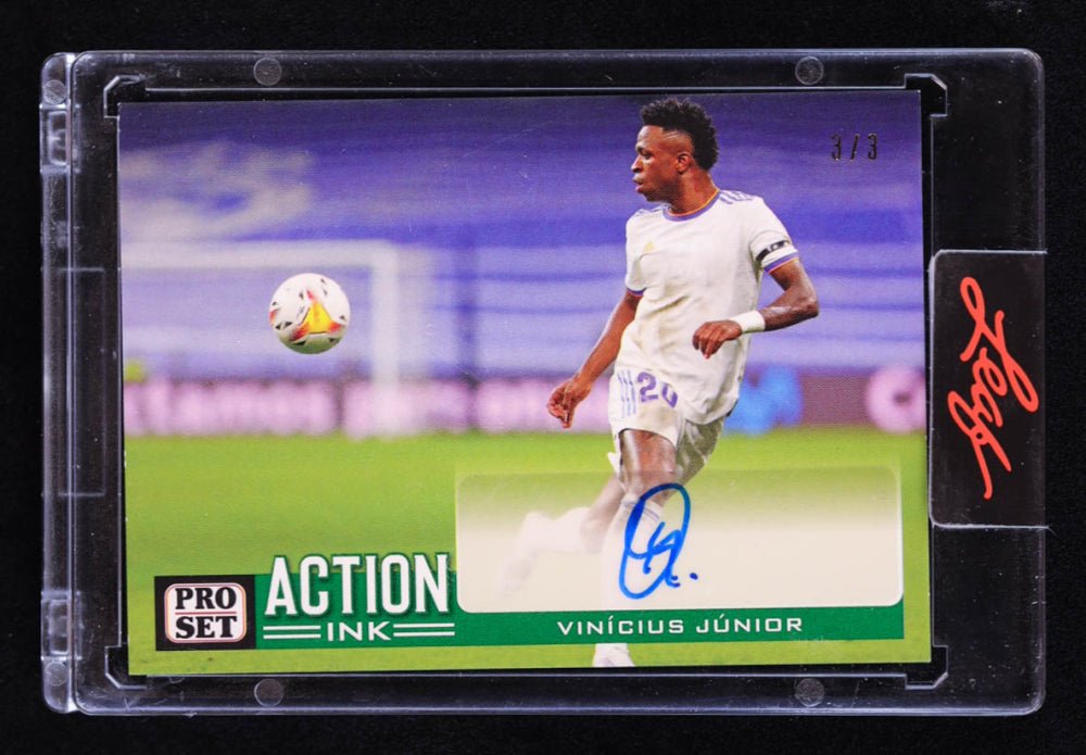 Vinicius Junior 2022 Pro Set Action Ink Green #AIVJ1 #3/3 Serially Numbered #3 / 3, Sports Card (view 2)