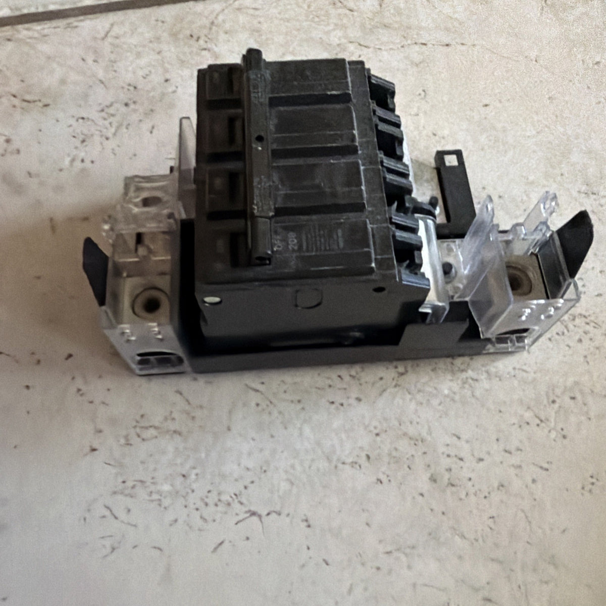 GE THQMV200D 200 Amp 2-Pole Bolt-On Main Circuit Breaker Kit PowerMark Gold