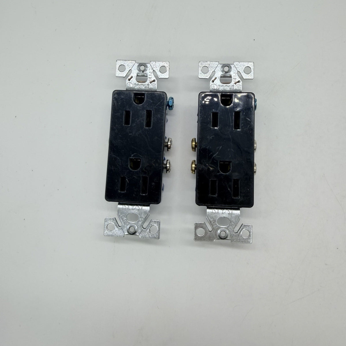 Lot of 2 Eaton 1107-9BK 15A Decorator Duplex Receptacle Outlets Black