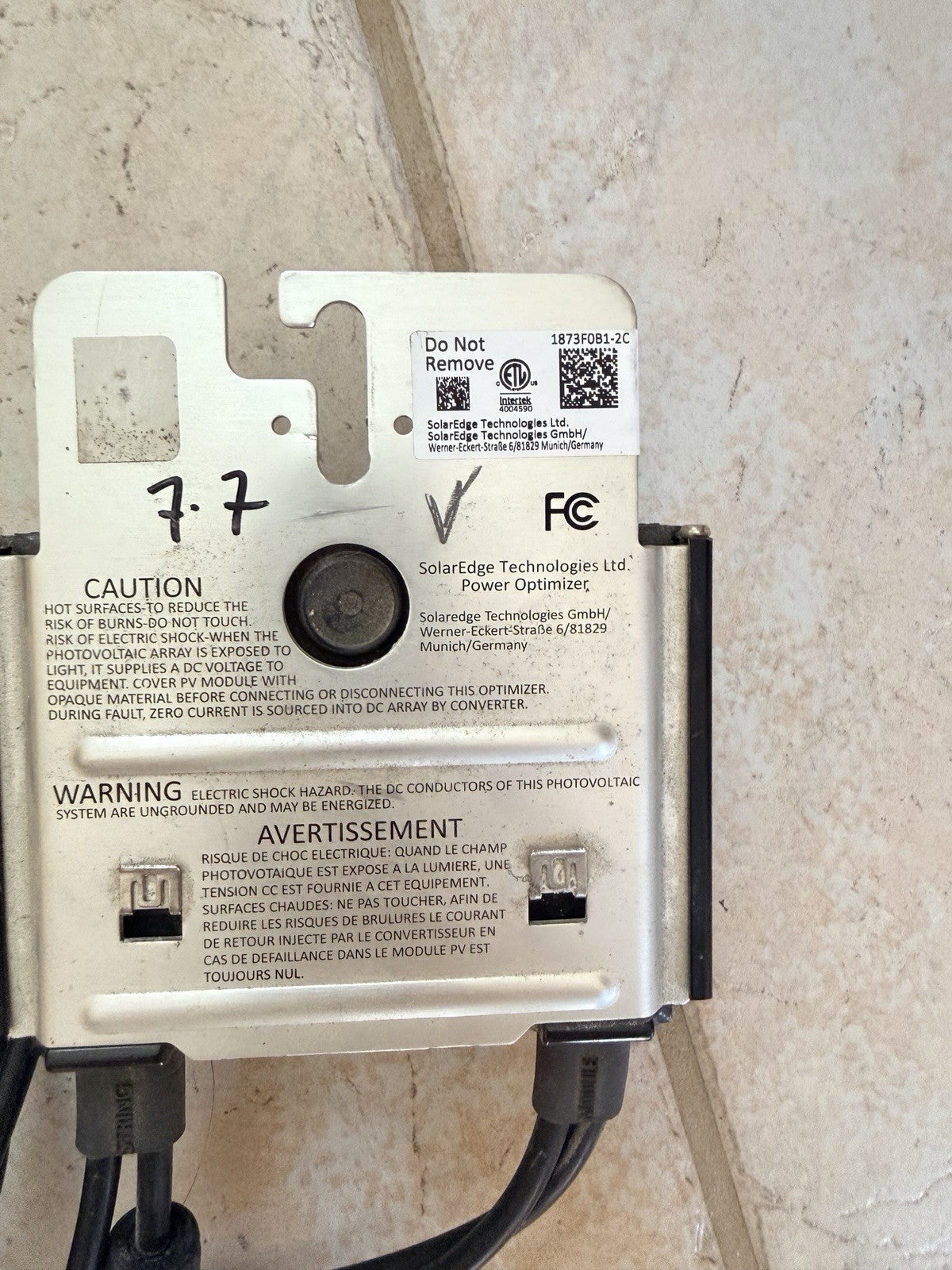 SolarEdge S1201 Solar Power Optimizer with Cables and Mounting Bracket - Used