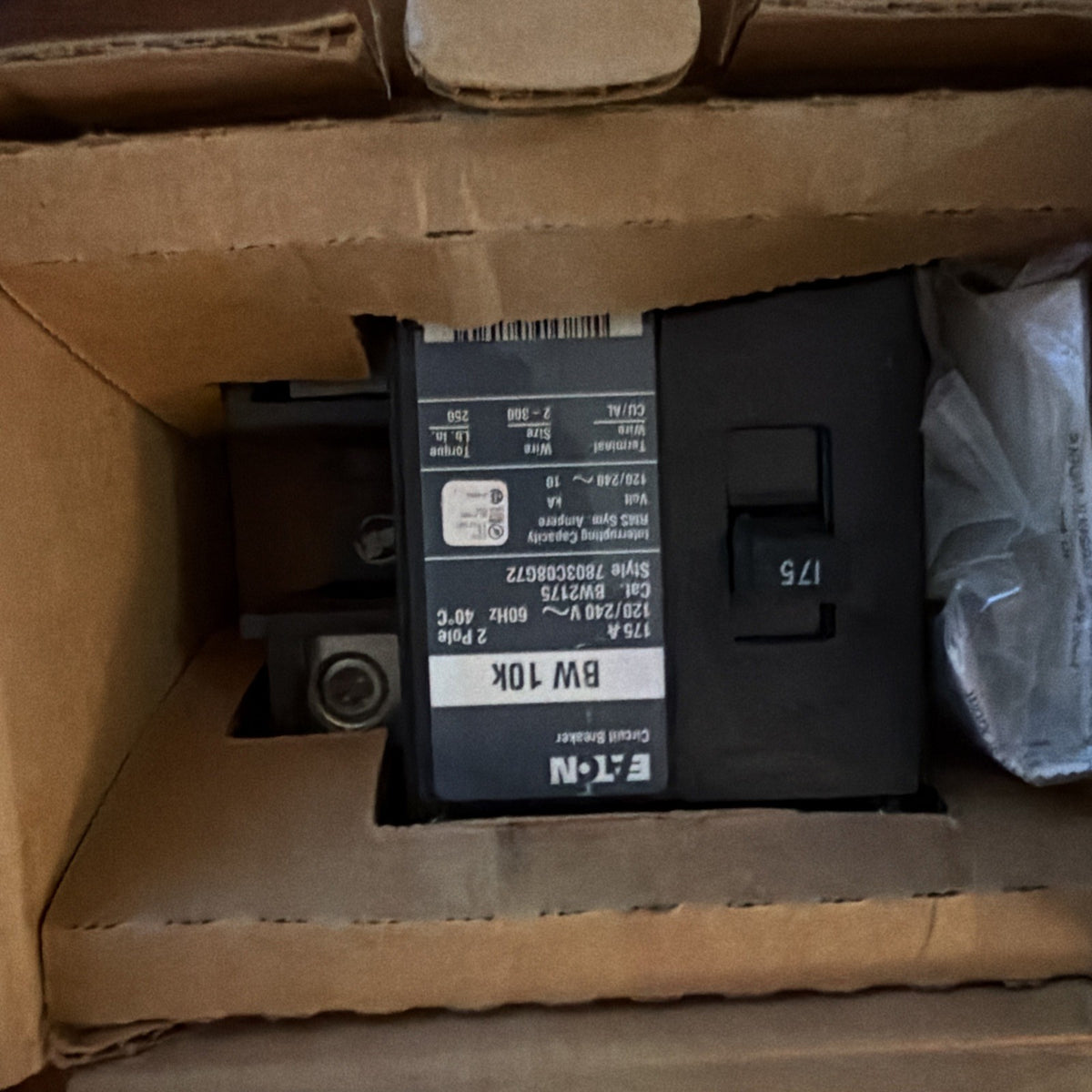 Eaton BW2175 175A 2-Pole 120/240V Main Circuit Breaker for Type BW Loadcenters