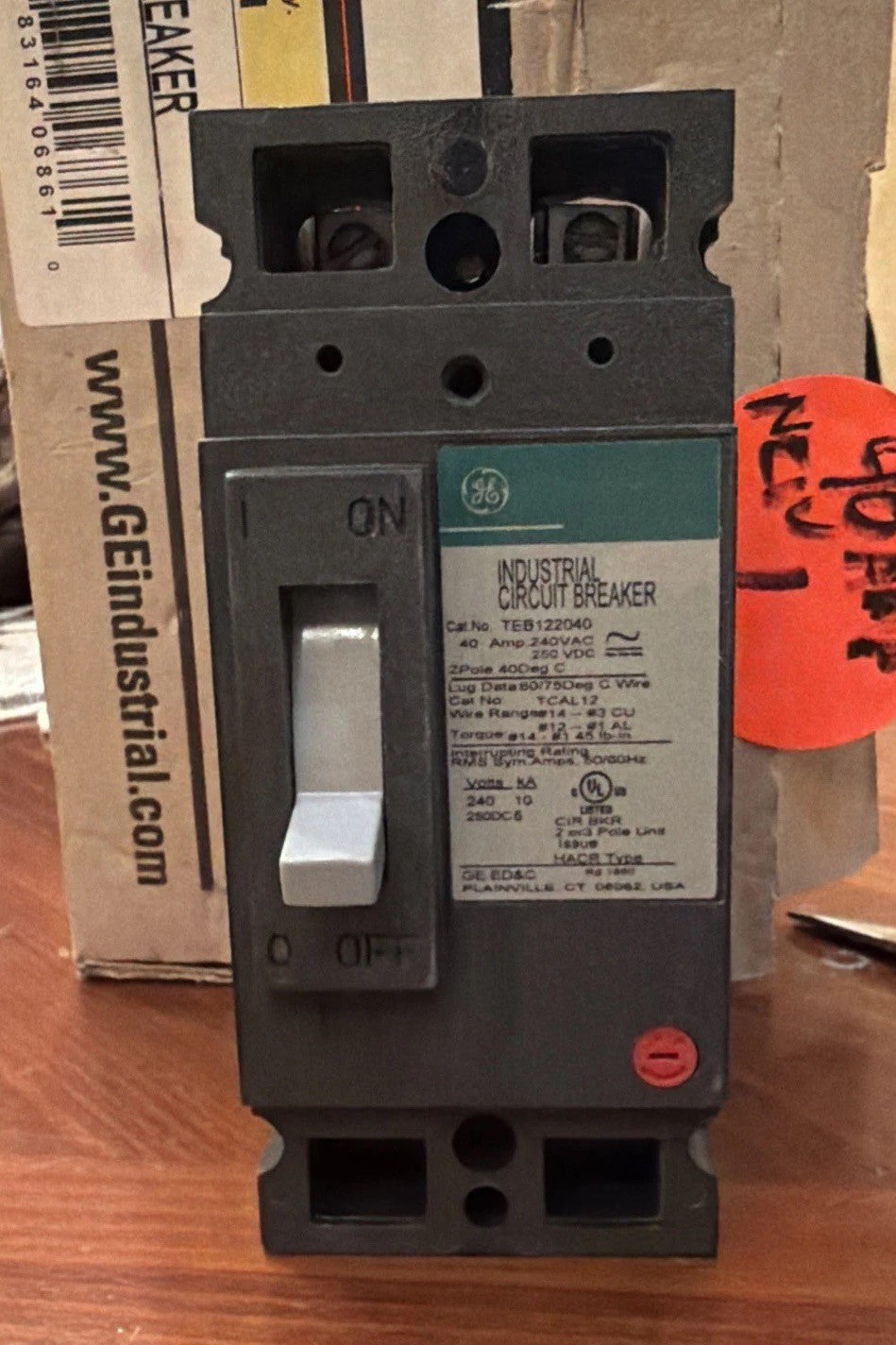 GE TEB122040WL 40 Amp 2-Pole 240V Industrial Circuit Breaker