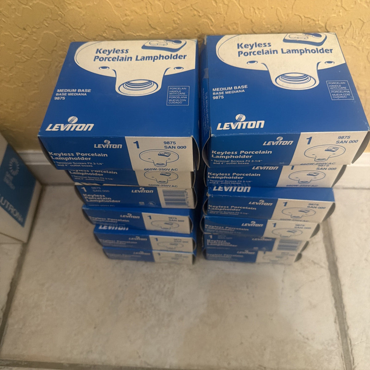 Set of 12 Leviton 9875 Keyless Porcelain Lampholders 660W 250V White - New Old Stock