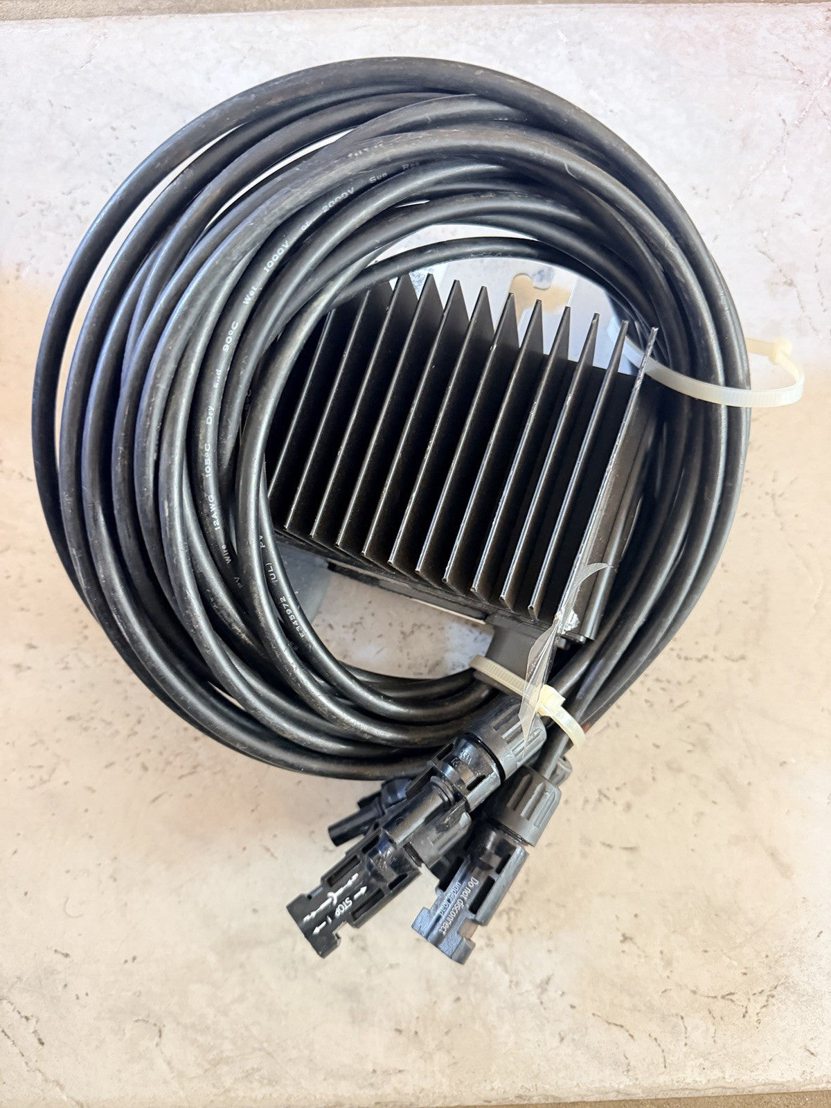 SolarEdge P960-4NDZMRZ 960W Dual Input Solar Power Optimizer - Untested