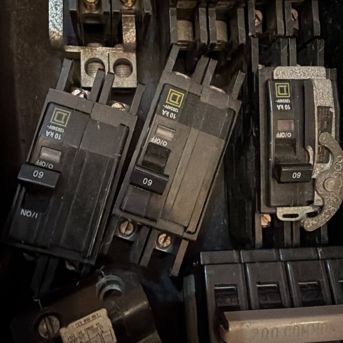Bulk Lot Commercial Circuit Breakers Mix 100A 125A 200A Square D I-Line Siemens