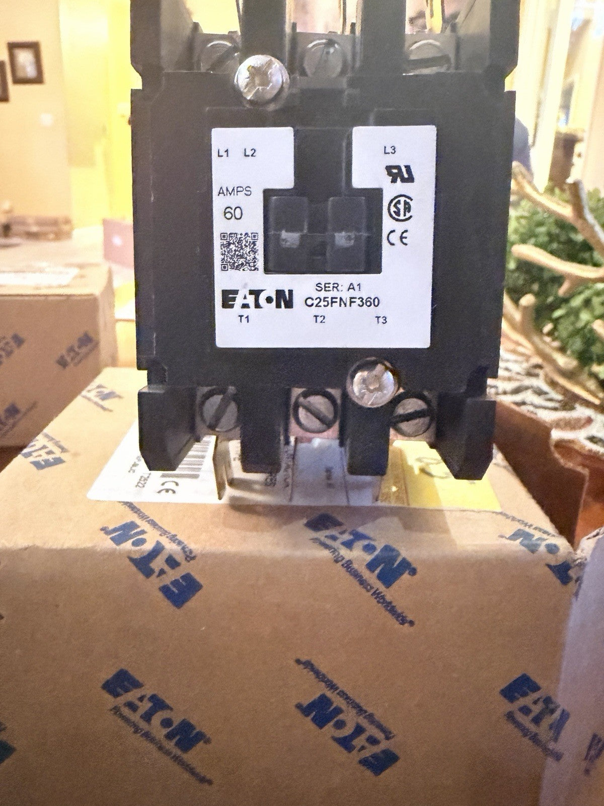 Eaton C25FNF360T 3-Pole 60A Definite Purpose Contactor 24V Coil Series A1
