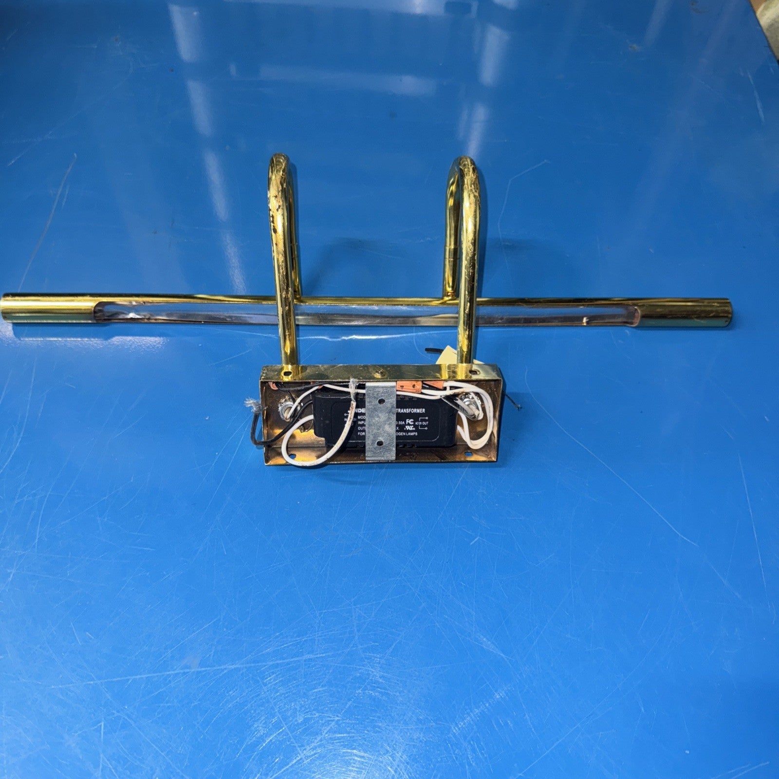 Brass Picture Frame Light, Hardwired Wall Mount, for Art or Mirror (Used)