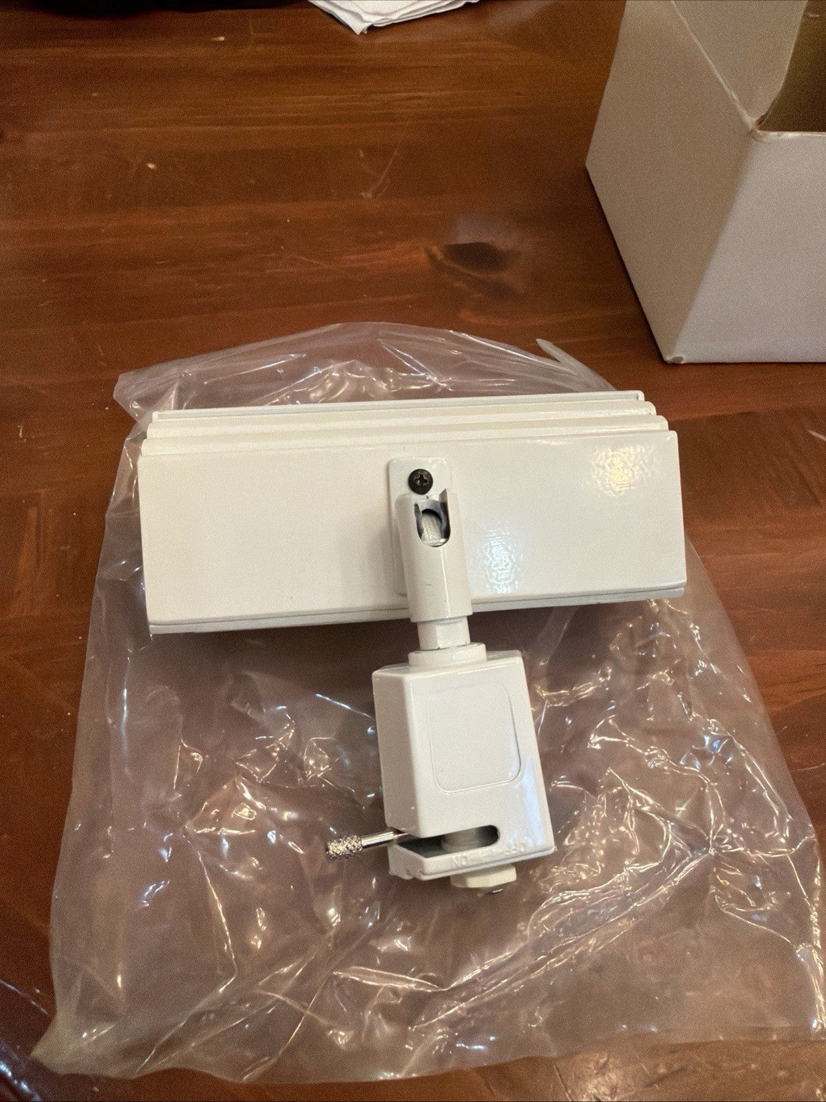 White Adjustable Rectangular Track Lighting Head Architectural Fixture