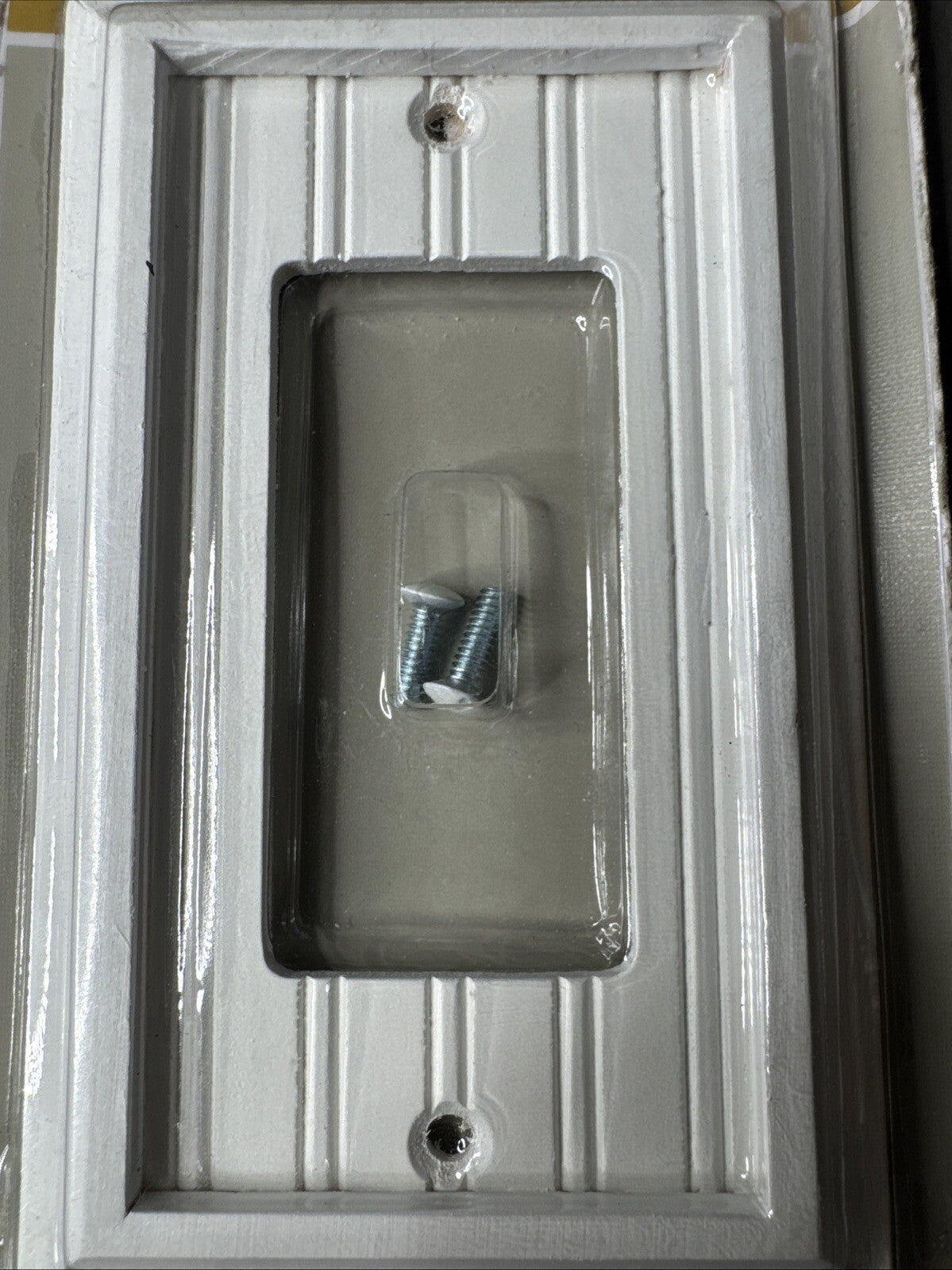 Hampton Bay Decora Wall Plate White 1000 033 154