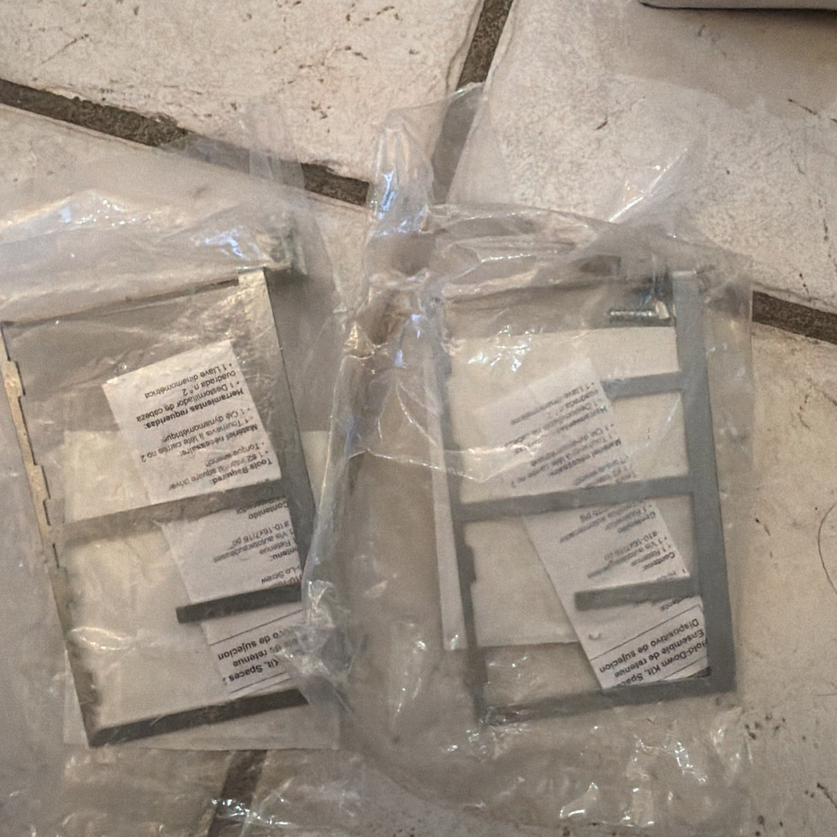 Lot of 2 Eaton CH125RB Breaker Retaining Bracket Kit 125A Max