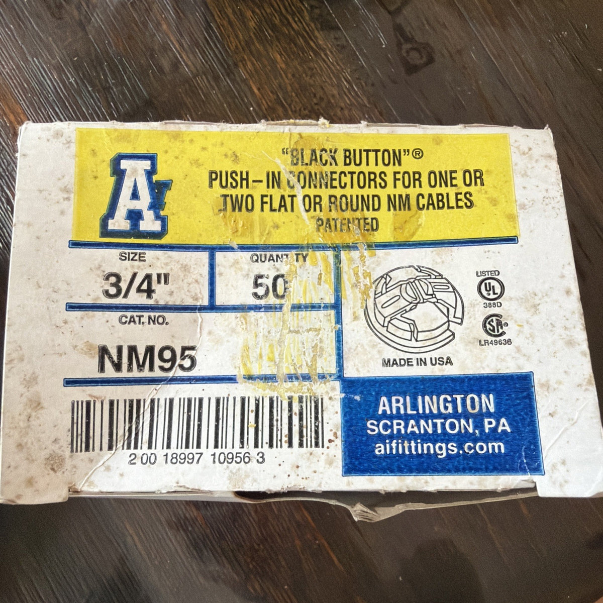 Lot of 50 Arlington NM95 3/4" Black Button Push-In Connectors for NM Cable