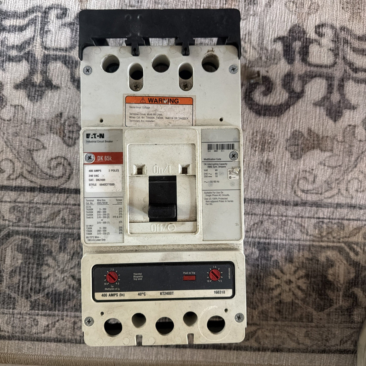 Eaton Cutler-Hammer DK2400 400 Amp 2-Pole Series C DK Circuit Breaker 65kAIC
