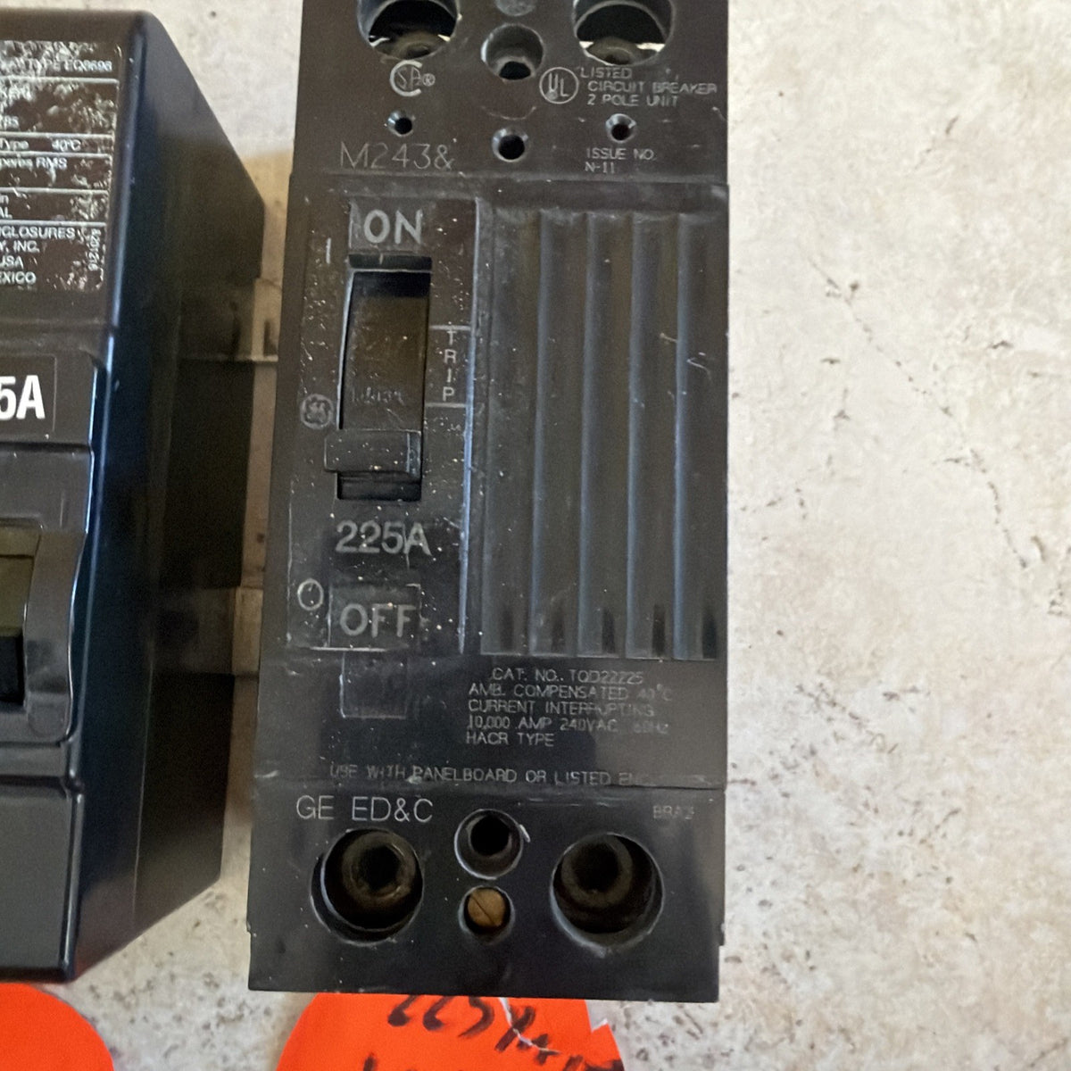 Lot of 3 225 Amp 2-Pole Main Circuit Breakers Siemens MBK225A GE THQMV225D - New Old Stock