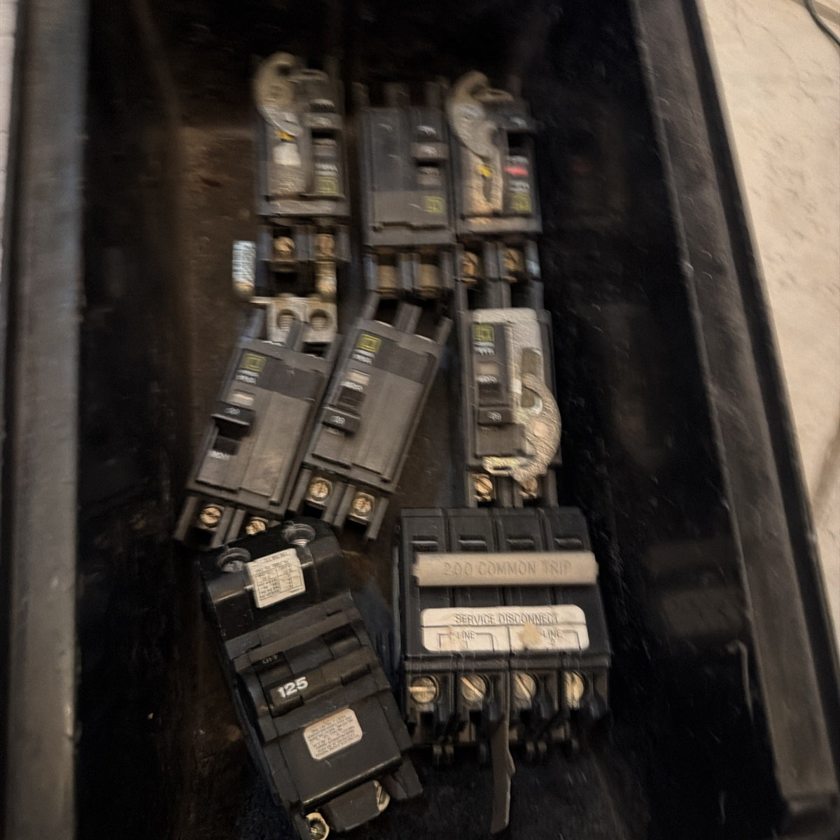 Bulk Lot Commercial Circuit Breakers Mix 100A 125A 200A Square D I-Line Siemens