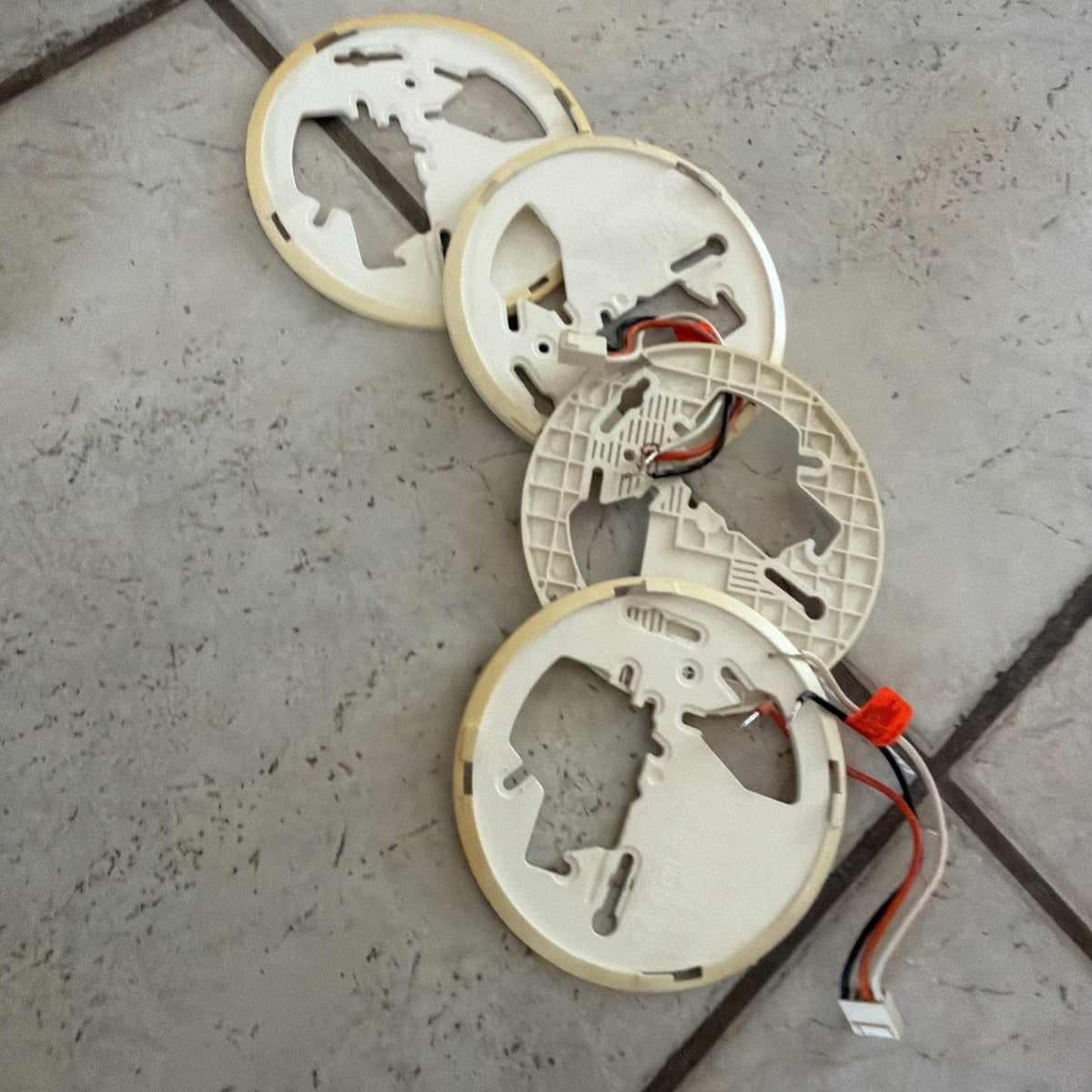 Lot of 4 BRK Hardwired Smoke Alarm Detectors with Battery Backup