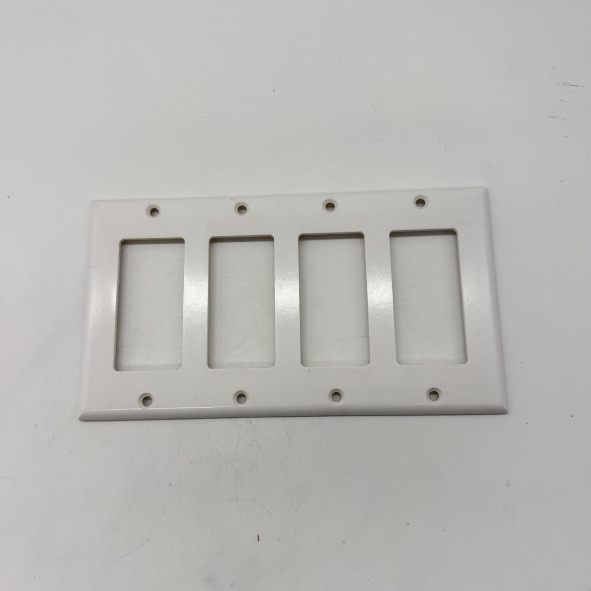 Leviton 4-Gang Decora GFCI Rocker Switch Wall Plate White