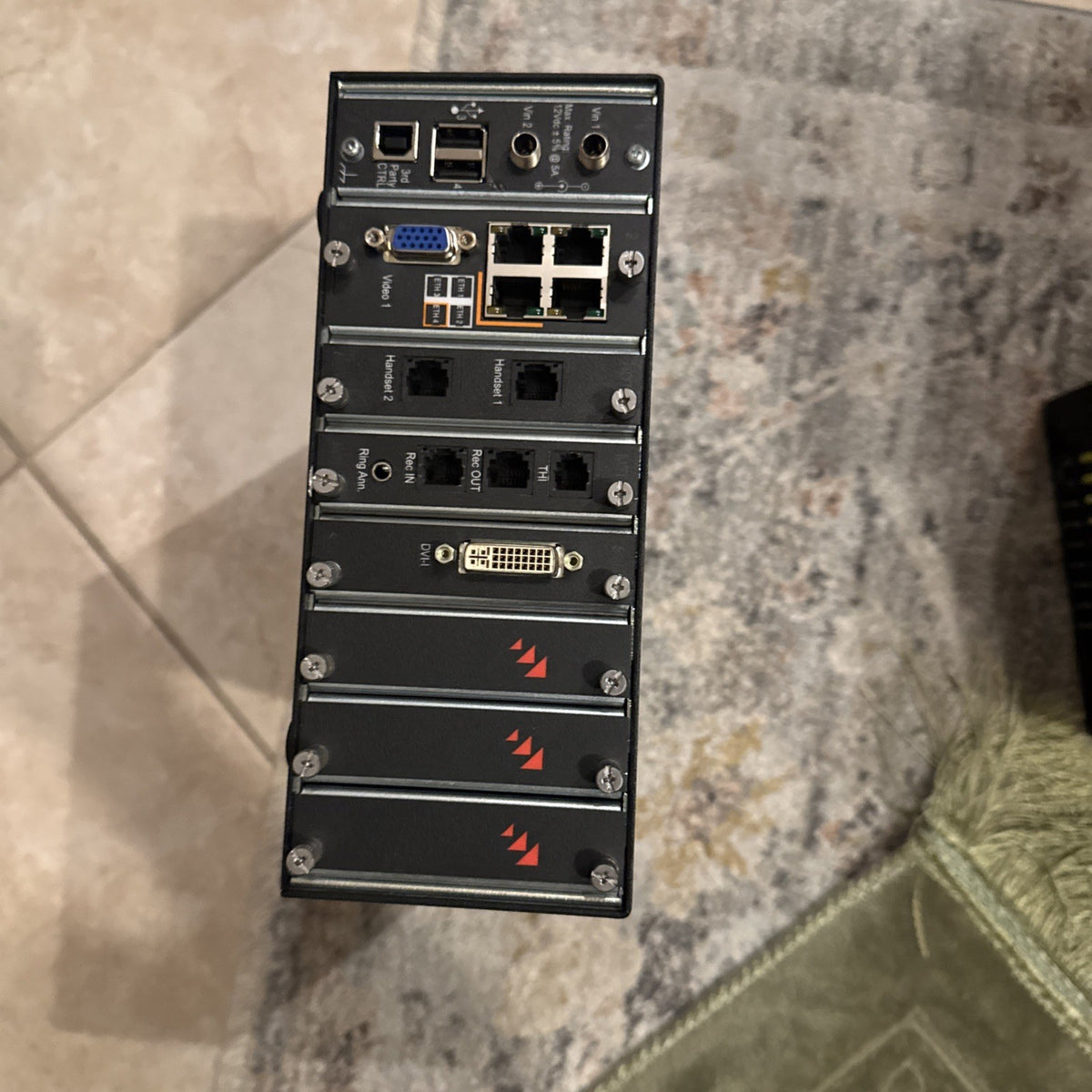 Intrado 911510-1 A9C 911 Computer with SanDisk 16GB SSD