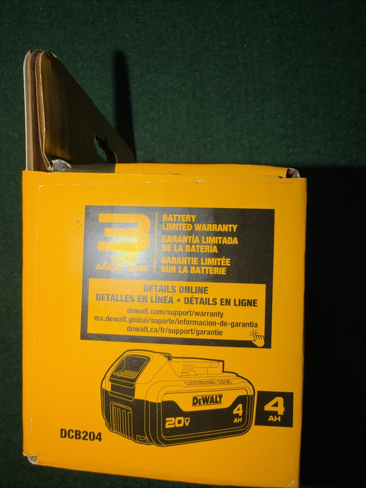 DEWALT DCB204 20V Max XR 4.0Ah Lithium-Ion Battery Pack