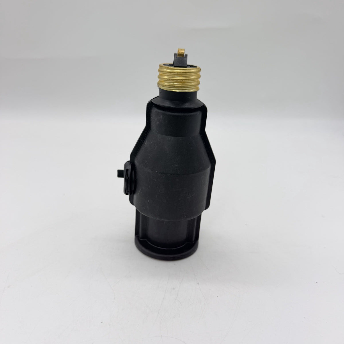 Woods 59405 Dusk-to-Dawn Photocell Screw-In E26 Light Socket Black