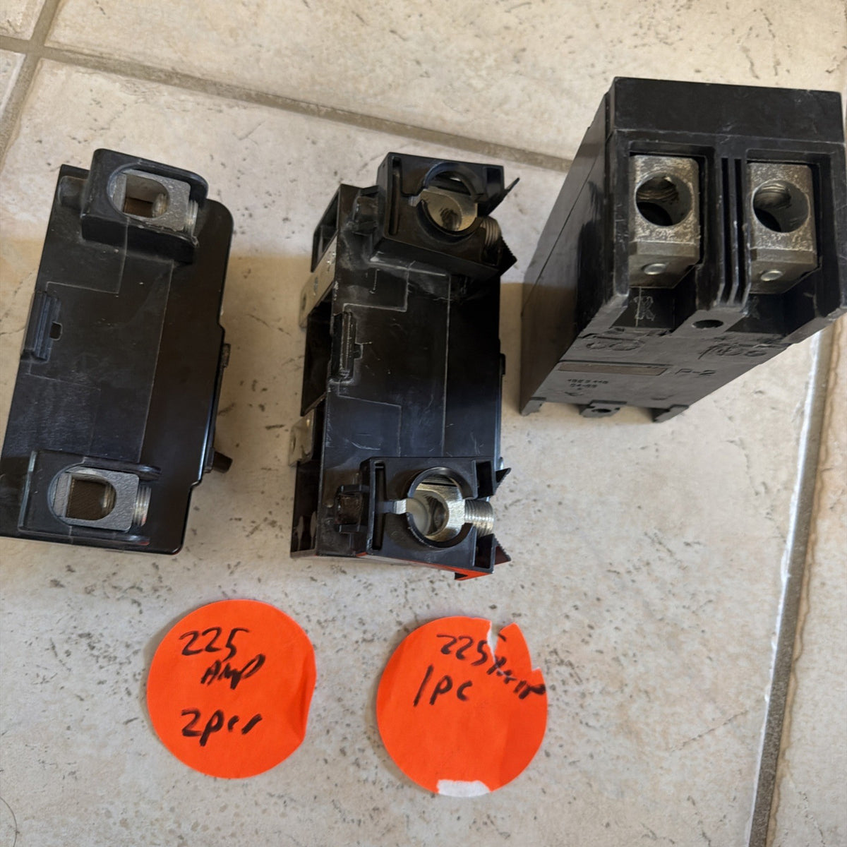 Lot of 3 225 Amp 2-Pole Main Circuit Breakers Siemens MBK225A GE THQMV225D - New Old Stock