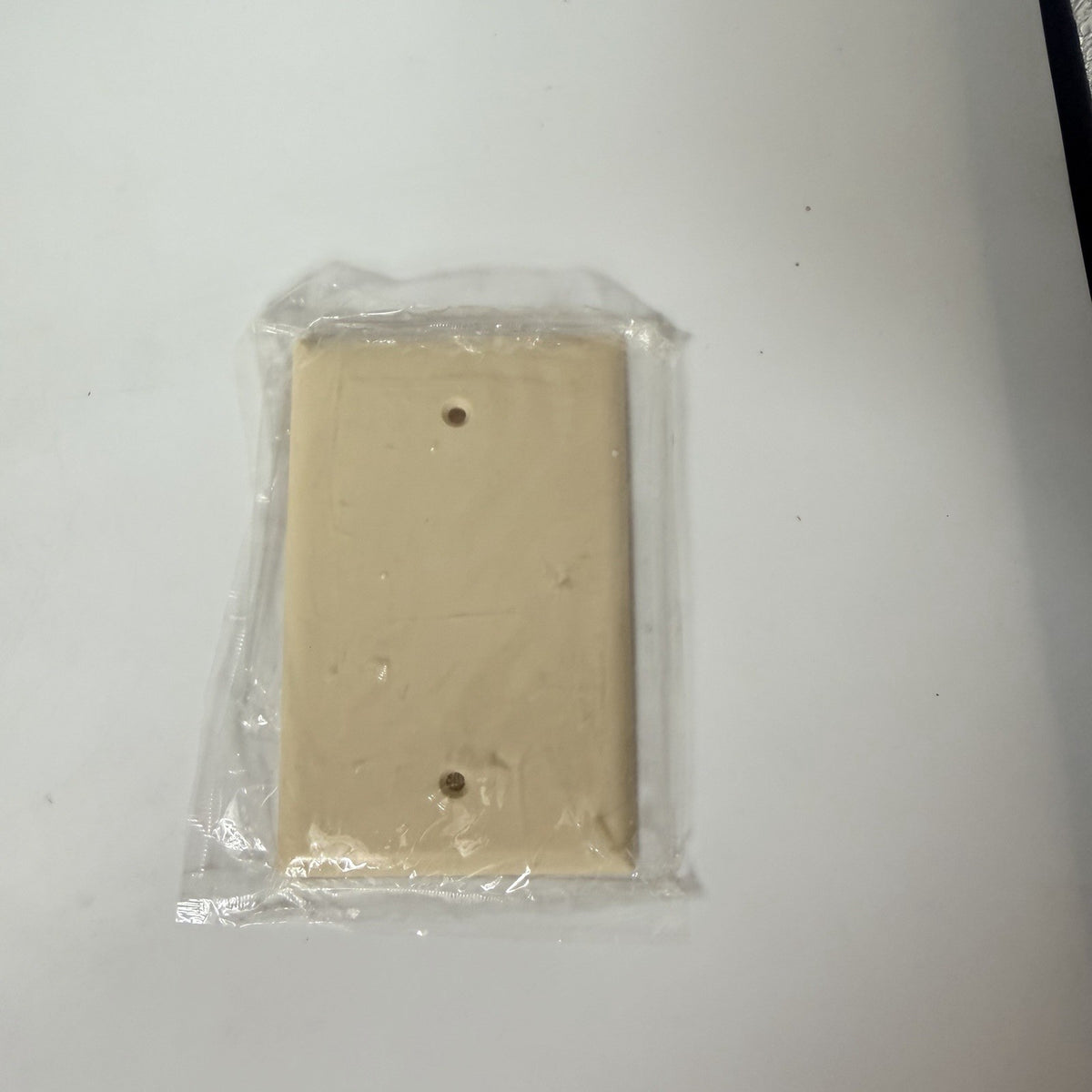 Leviton 2029-V 2-Gang Blank Wall Plate Ivory - New Old Stock